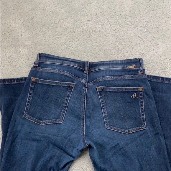 DL 1961 - Picture 7 of 9